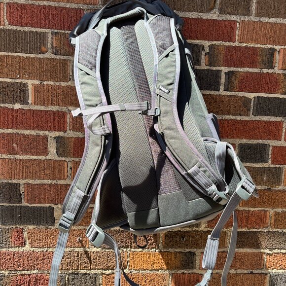 Thule AllTrail X 25L Backpack, Grey - Picture 5 of 14
